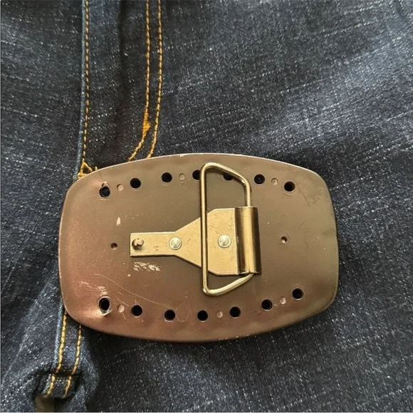 Watch LA Western Style Flare Jeans with Detachable Buckle - Picture 5 of 7